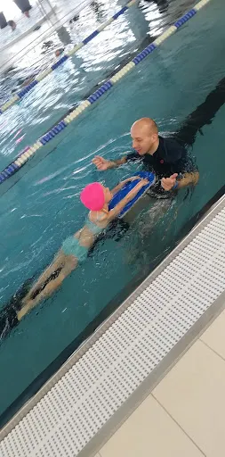 Szkoła Pływania - Nowy Sącz. Nauka pływania dzieci i dorosłych.